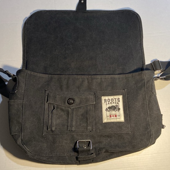 Vintage Roots Canada 1973 Canvas Satchel - Picture 3 of 12